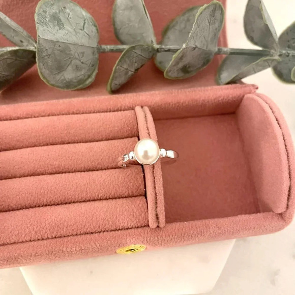 925 Sterling Silver Pearl Ring Minimalist Dainty Ring Pearl Accent Ring - Picture 3 of 9